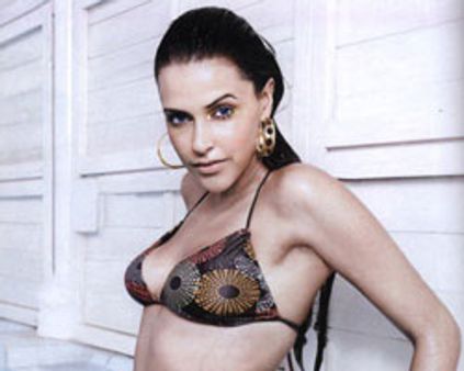 நேஹாவின் கலக்கல் வீடியோ