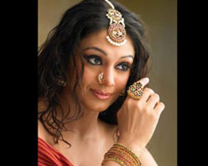 மறுபடியும் ஷோபனா