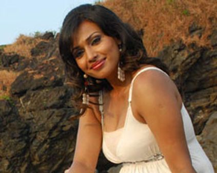 புளோராவுக்கு பச்சைக் கொடி!