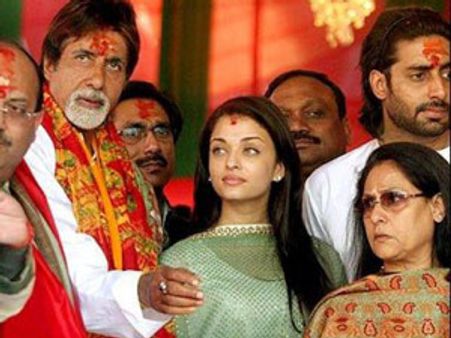 பச்சன்களின் ~~மறக்க முடியாத டூர்~~