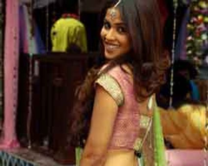 உயரப் பறக்கும் ஜெனிலியா!