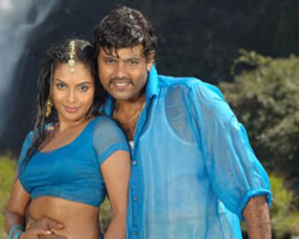 விரும்பும் ஜோதிர்மயி!