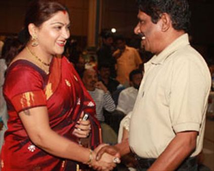 தசாவதாரம்-பாரதிராஜா கடும் விமர்சனம்!!