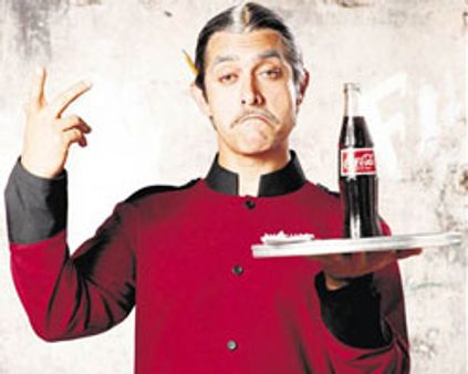 ~~கோக்~~- கொடி பிடிக்கும் அமீர்கான்