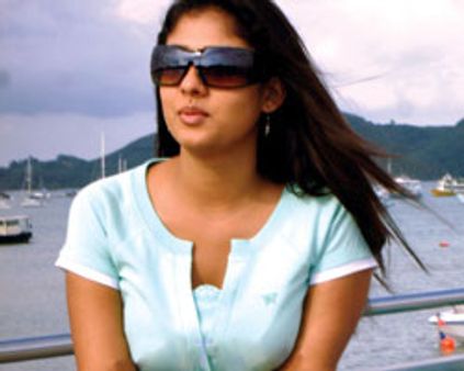 மறுபடியும் ~~பெருக்கும்~~ நயனதாரா!