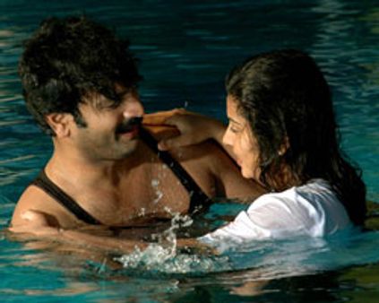 ~~வைஜெயந்தி ஐபிஎஸ்~~ ரீமேக்கில் ஸ்னேகா!