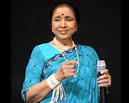 இசைக் குயில் ஆஷாவுக்கு வயது 75