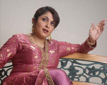 எனக்கு அலுக்காது... ரம்யா கிருஷ்ணன்!