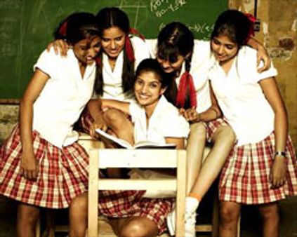 கடன் சிக்கல்-சரோஜா படத்துக்கு தடை!