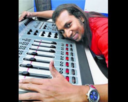 135 மணி நேர ~~பிளேடு~~!