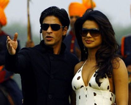 ~~9 ரோபோக்கள்~~-ஷங்கரை வெறுப்பேற்றும் ஷாருக்!