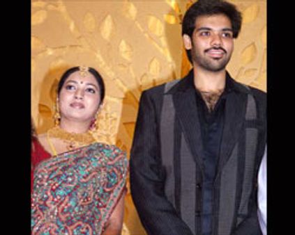 ஐரோப்பாவில் சிபி ஹனிமூன்