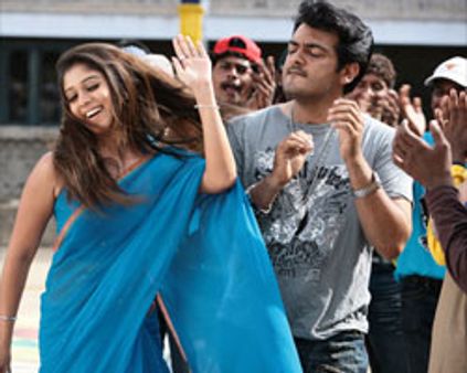 சென்னை தியேட்டரில் அஜீத் ரசிகர்கள் ரகளை