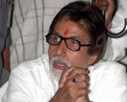 அமிதாப்பை நம்பி 100 கோடி!