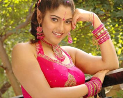 ஆபாச நடிப்பு: பானு அப்பா புகார்