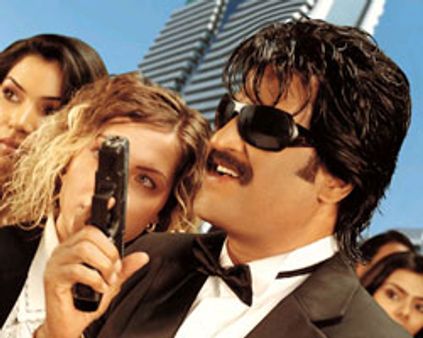 குசேலன்: தியேட்டர்கள் அதிபர்கள் மீண்டும் போர்க்கொடி!