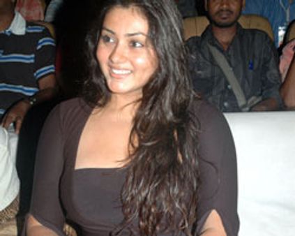 கல்யாணம் ... நமீதா வருத்தம்!