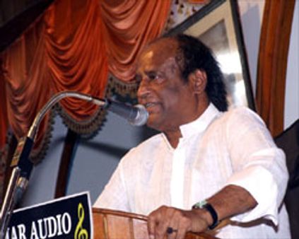 ரசிகர்கள் சந்திப்பு-ஒத்தி வைத்த ரஜினி!