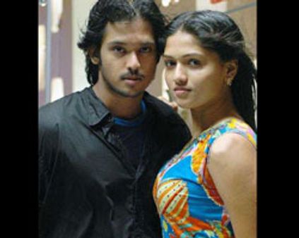 மீண்டும் நகுல்- சுனைனா