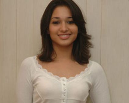 நட்பு பாராட்டும் தமன்னா