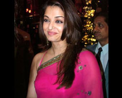 ஐஸுக்கு வயசு 35!