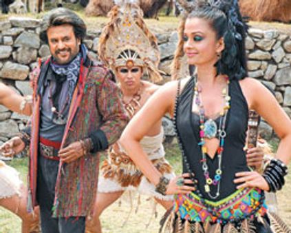 காட்பாடியில் ரஜினி-ஐஸ்வர்யா ராய்!