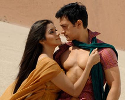 கஜினி..ஒரு ஓடல்-ஒரு தவிப்பு!