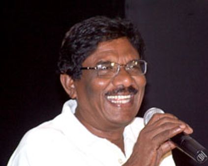 இயக்குநர்கள் சங்கத் தேர்தல்: பாரதிராஜா போட்டி