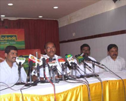 மக்கள் டிவியின் ~~மக்கள் விருது~~!