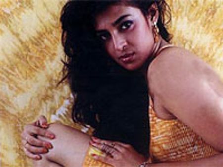 கஸ்தூரி ~~கதிர்வேல்~~!