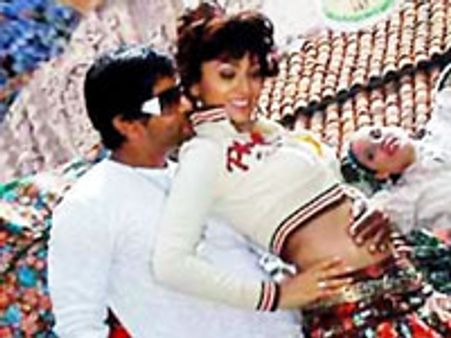 கந்தசாமி... ~~கிரேட்~~ சாமி - வாங்கிய ~~அபிராமி~~!