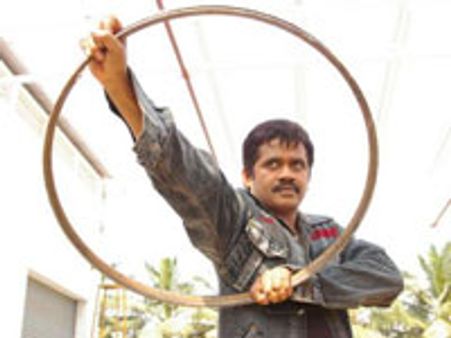 ஜல்லிக்கட்டு: தடையை எதிர்த்து சுப்ரீம் கோர்ட்டில் ரித்தீஷ் அப்பீல்!