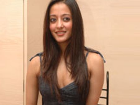 காத்திருக்கும் ரைமா சென்