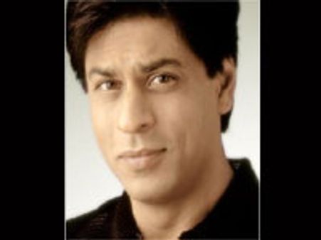 ஷாருக்கான் வீட்டில் பெட்ரோல் குண்டு வீச்சு - பரபரப்பு