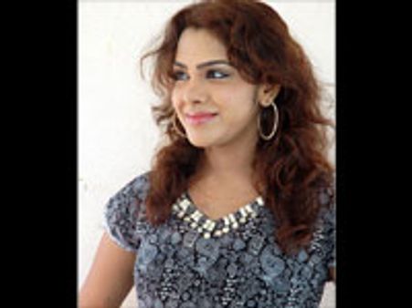 மலையாளத்தில் சந்தியா பிசி