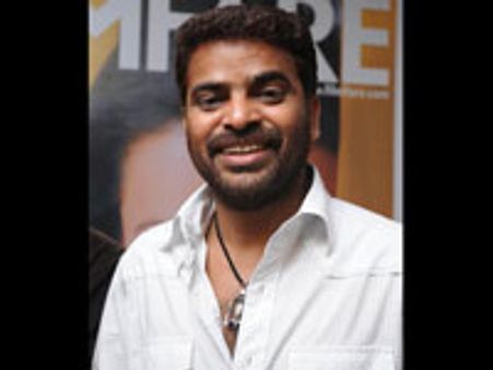 ஹீரோவை மிஞ்சிய டைரக்டர்