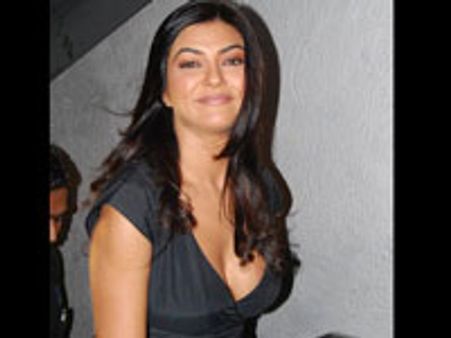 தமிழ் பேச வரும் சுஷ்மிதாவின் சிங்காரி