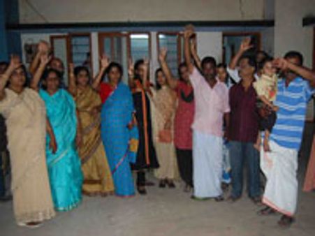 வறுமையுடன் போராடி வென்ற பூக்குட்டி..!