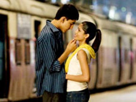 100 தியேட்டர்களில் தமிழ் ஸ்லம்டாக் ~~நானும் கோடீஸ்வரன்~~