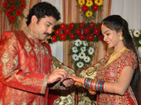 மதுமிதாவுக்கு டும்டும்டும்!