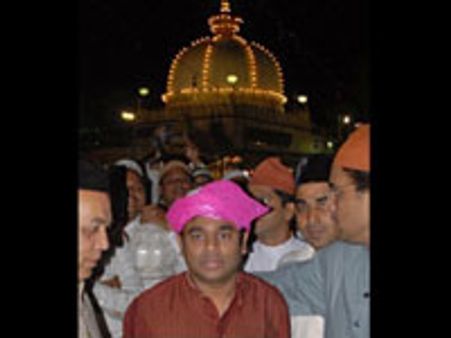 அஜ்மீர் தர்காவில் ஏ.ஆர்.ரகுமான்!