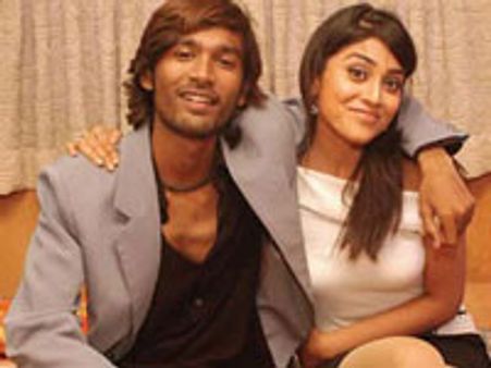 தனுஷ்-ஷ்ரியா-குட்டி!