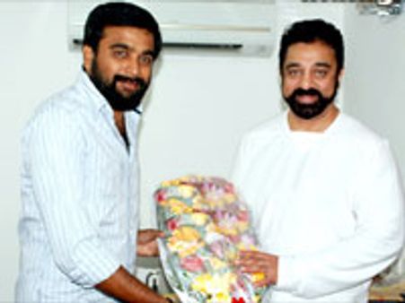 செக்ஸ் படங்களையும் அனுமதிக்கலாம்!-கமல்