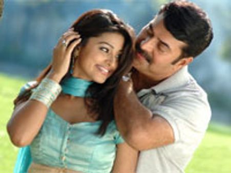 மம்மூட்டிக்கு டாக்டர் பட்டம் : காங். எதிர்ப்பு