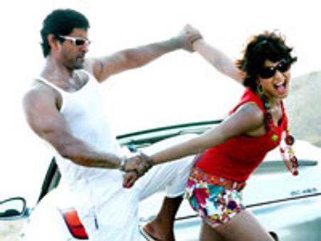 கலைப்புலியின் 'பலே' பிரஸ்மீட்!