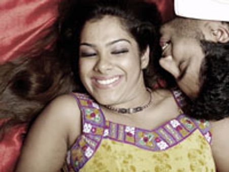 லாரன்ஸ் ஜோடியாக சந்தியா!