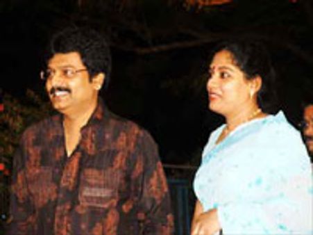 வீடு... வாடகை.. மிரட்டல்!-விவேக் சோகம்!