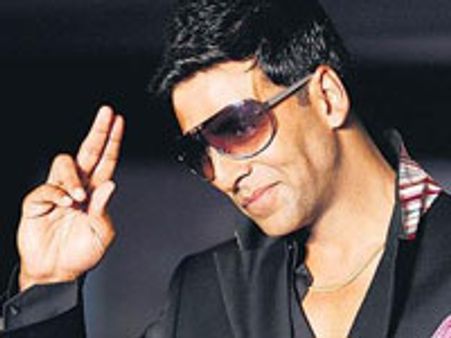 அதிக வரி செலுத்தியவர்களில் முதலிடம் பிடித்த அக்ஷய் குமார்