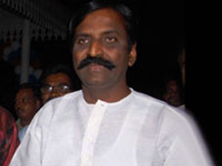 திரைக் கவிஞர்களுக்கு சங்கம் - வைரமுத்து