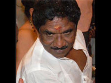 பத்மஸ்ரீ விருதை உதறினார் பாரதிராஜா - திருப்பி அனுப்புகிறார்